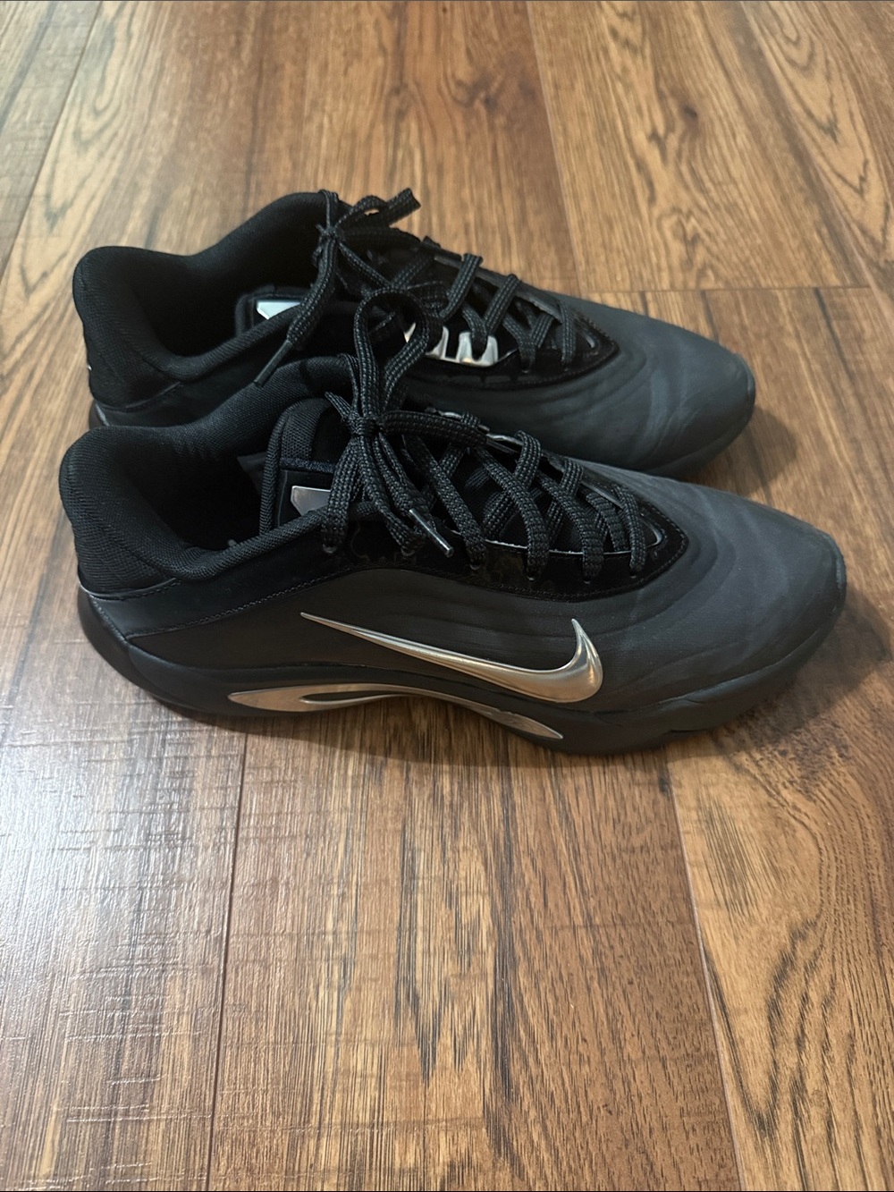 Nike A’ONE MVP BLACK AND SILVER basketball shoe womens size 9.5 mens size 8